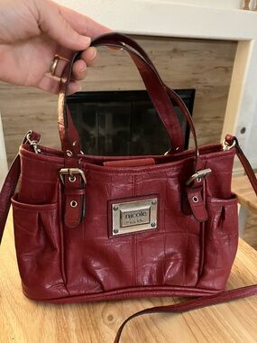 Nicole Hiller faux-leather red satchel handbag with shoulder strap